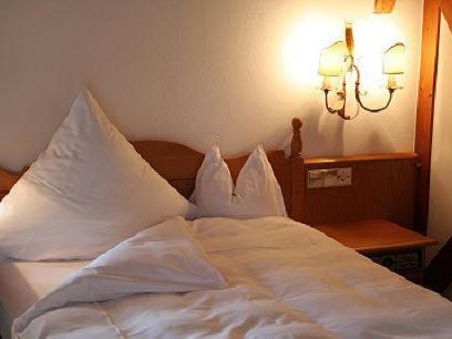 אואגן Hotel Zur Krone חדר תמונה