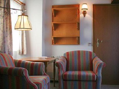 אואגן Hotel Zur Krone חדר תמונה